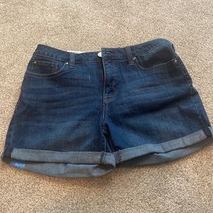 Brand new seven Jean shorts